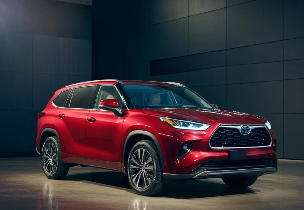 Red-Toyota-Highlander-SUV-in-great-lighting-Toyota-Certified-Collision-Repair-at-Marina-Auto-Body